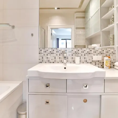 Old Town Heart Xv - Luxury Grzybowska 104m2! Warsaw