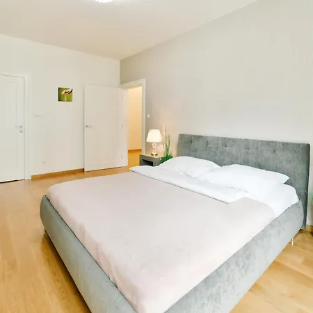 Apartment Old Town Heart Xv - Luxury Grzybowska 104m2! Warsaw