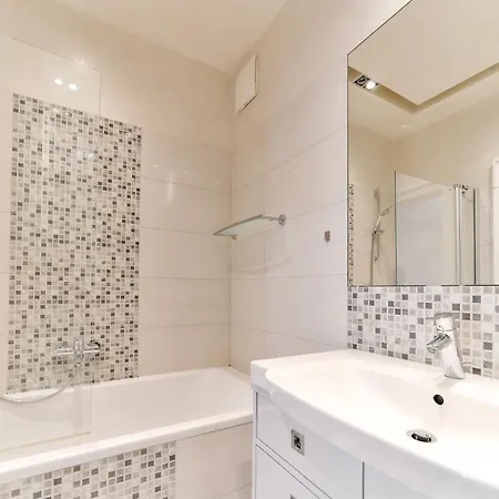 Apartment Old Town Heart Xv - Luxury Grzybowska 104m2! Warsaw